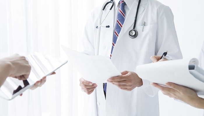 “村医集体辞职”：红手印该警醒谁？