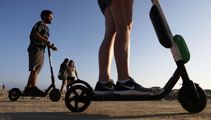 Bird,共享空间,电动滑板车,收缩水,融资,公司,营收,Twitter,Information,零