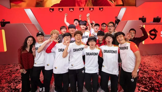 创造历史！上海龙之队获得《守望先锋》联赛复赛冠军