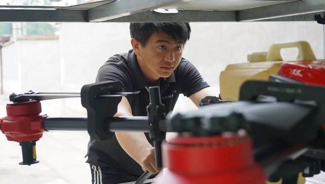 杨冲,入行,农药,植保,农业,农户,中国企业家,消费级,烙印,桃园三结义