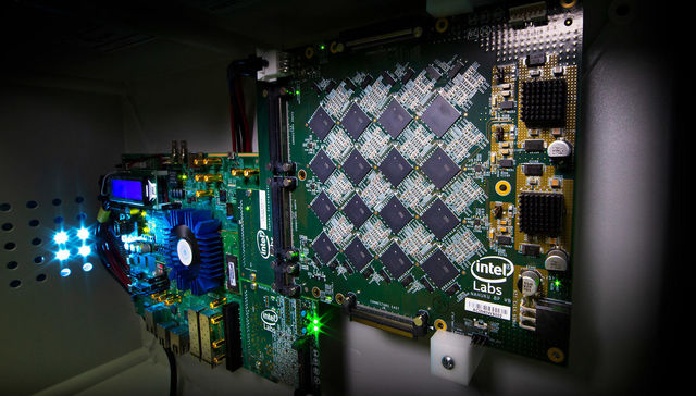 英特尔推出模仿人脑运行方式、拥有800万组神经元的计算机系统