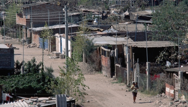 国务院扶贫办：贫困县摘帽后一律不搞摘帽庆祝活动