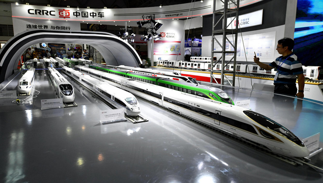 李迅雷：政府、企业和居民之间，两大难题待破解