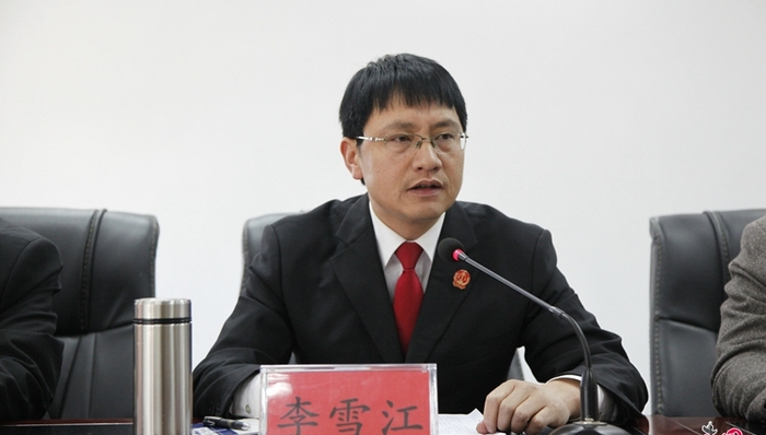 云南大姚县人民法院42岁院长李雪江在公务途中遭遇车祸过世