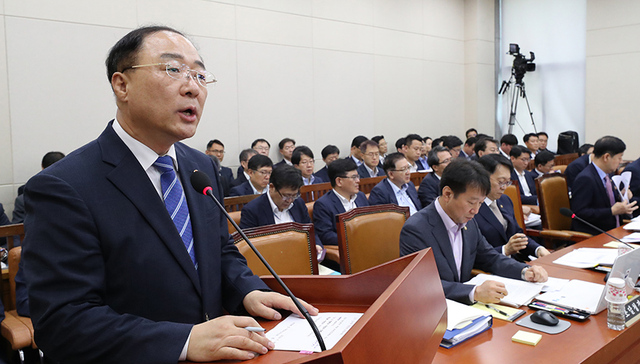 外贸依存度过高让韩国警醒，谴责日本限贸同时寻求产业链自强