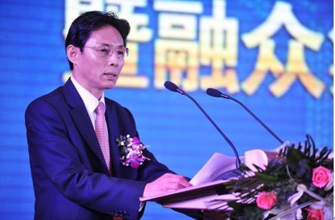 融众金融再亏近1亿，上市三年市值缩水八成