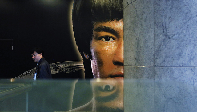 李小龙逝世46周年 | 如果说有武者之王，那么李小龙就是王中之王