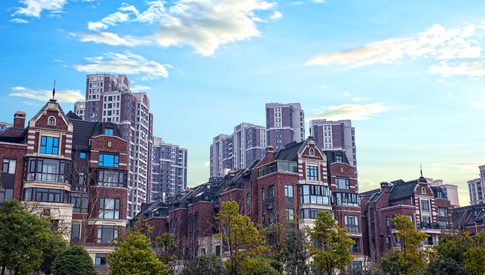 商业志 | 异地扩张、新三板摘牌与星河商置上市潜行