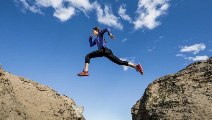 财报,运动品牌,跑鞋
