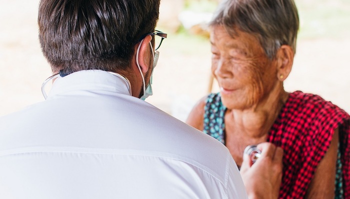 卫健委：中国人均预期寿命77岁，健康预期寿命仅68.7岁