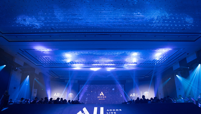 【专访】球星走秀、球衣发布，雅高的这个常旅客计划有点不一样