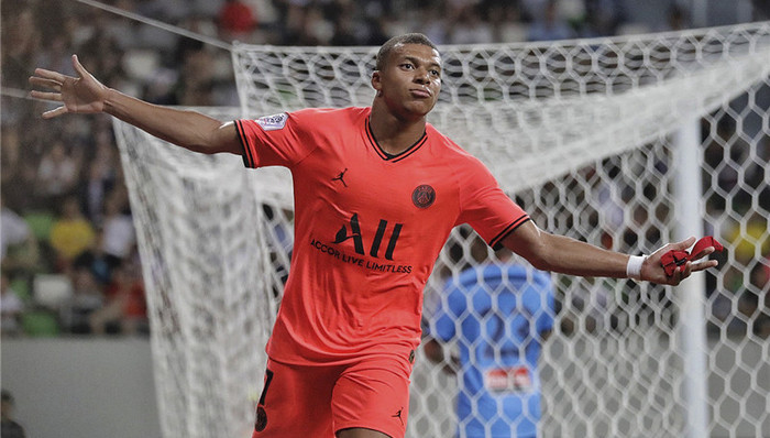 【体育早报】苏州热身巴黎胜悉尼 北京中赫国安解职施密特