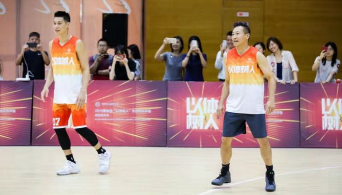 耶鲁携手哈佛，蔡崇信拉着林书豪齐推“以体树人”