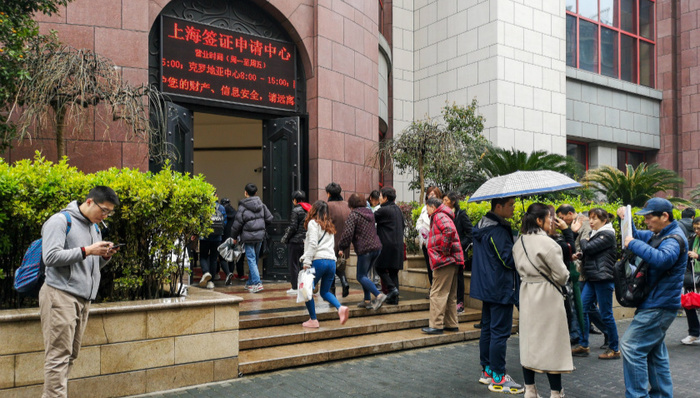 【深度】签证中心乱象调查：钱交到哪去了？