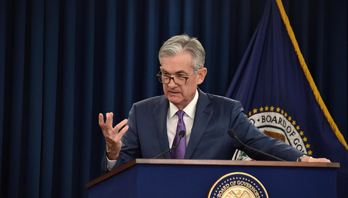 鲍威尔,隐含波动率,VIX,保险性,FOMC,通胀目标,下行风险,美联储主席,错误,加息