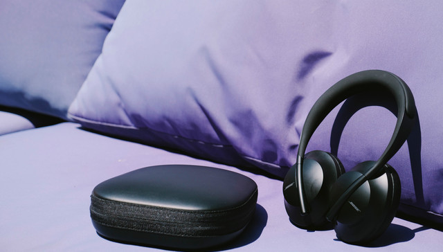 【上手】想消噪吗？能提供十级的那种？来看看BOSE 700的上耳体验