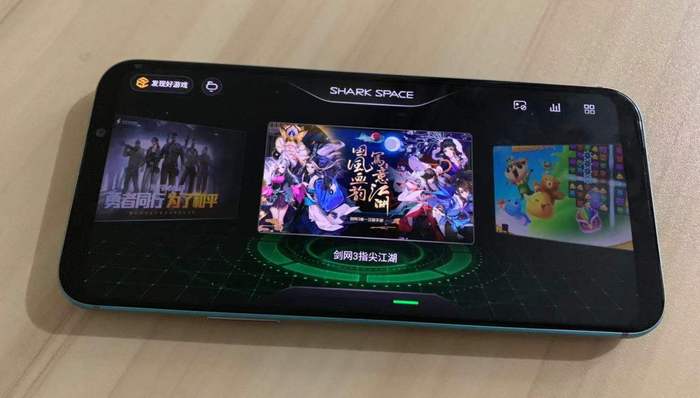 【上手】黑鲨游戏手机2 Pro：于细微处改善游戏体验