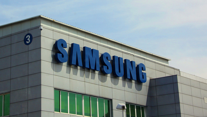 三星手机,OLED屏幕,海力士,三星中国,豪鹏,中国厂商,三星计划,三星电子中国,折叠手机,智能手机