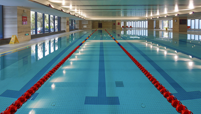 北京房山一游泳馆疑氯气泄漏38人送医，场馆无资质