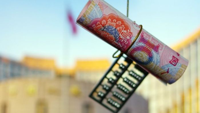 在岸、离岸人民币双双破7，美元债基金和黄金ETF迎来投资机遇