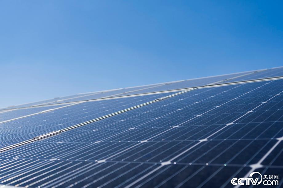 【新时代·幸福美丽新边疆】达拉特光伏发电应用领跑基地：把黄沙变成“黄金”