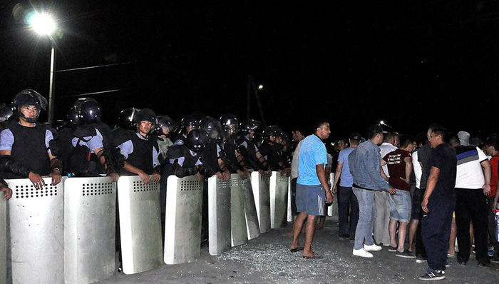 吉尔吉斯斯坦,俄罗斯,总统,逮捕