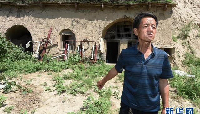 中央红军,尾巴,吴起县,长征胜利,切尾巴,切掉,平台山,8月,苏区,指挥所