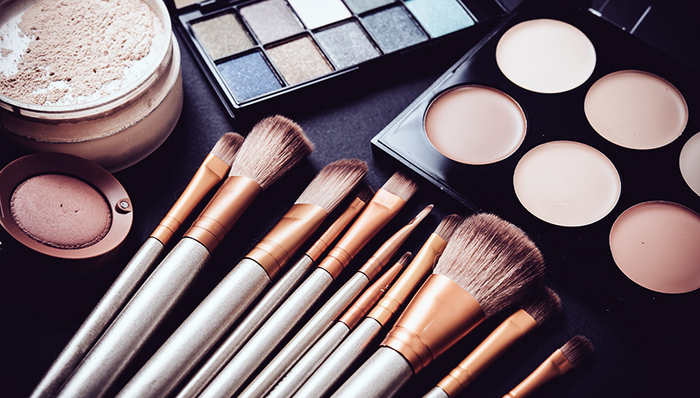 美妆产品,消费趋势,国产品牌,国潮,95后