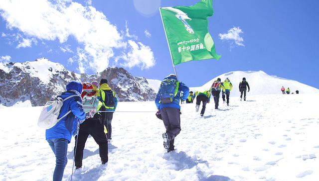 极限登山运动：中产阶级的下一场“广场舞”