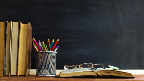 揭秘外教产业链：游走在灰色地带的平衡游戏