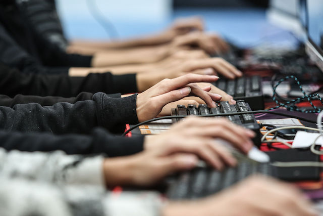 我在中传学电竞