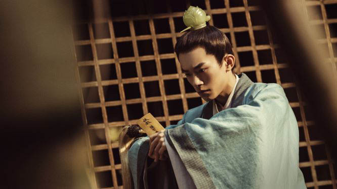 《长安十二时辰》完结了，我们来“唱唱反调”