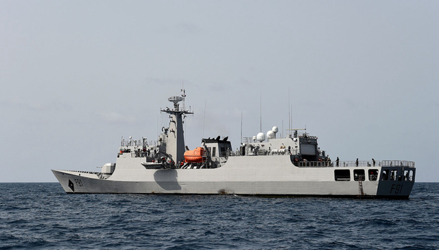 外媒称9名中国船员在喀麦隆海岸被绑架，中使馆正核实信息