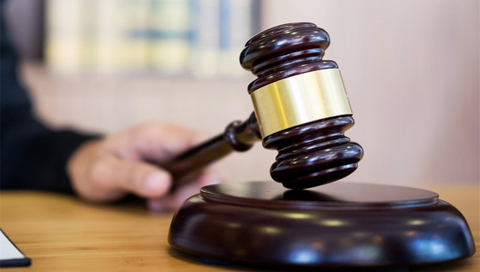 安徽投江教师家属将起诉，称涉事家长从未露面或道歉