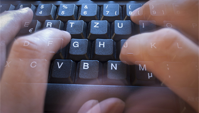 地方新闻精选 | 山东一男子诅咒台风来临楼倒塌被拘 四姑娘山景区开出首张有偿救援罚单