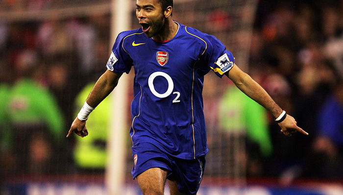 【体育早报】英传奇后卫阿什利·科尔宣布退役 西班牙人联赛首轮告负