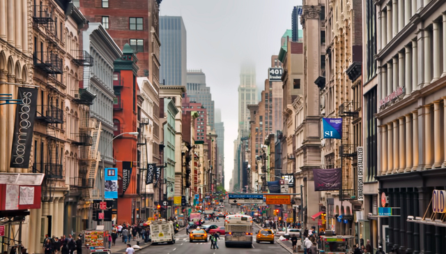 【特写】百年奢侈品老店Barneys申请破产保护，纽约重塑消费新格局