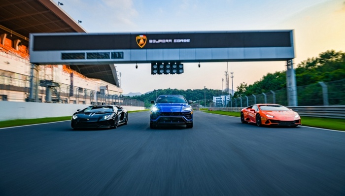 试驾|继Performante之后 我们又首试了“小牛”新丁Huracan EVO