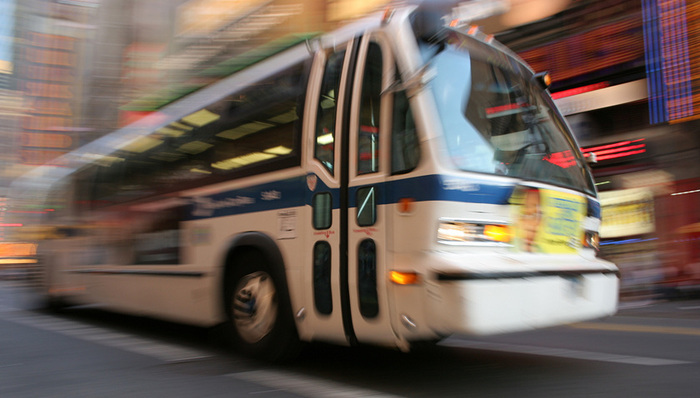 北京公交就别车事件致歉：将加大驾驶员职业道德培训