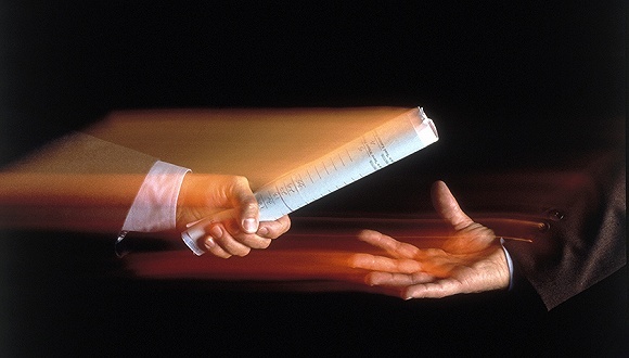 快看|网贷变身助贷转折点到来，拍拍贷7月机构资金占比超五成