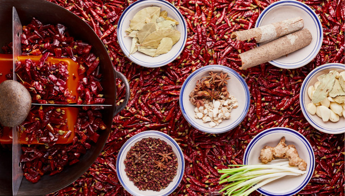 海底捞业绩增速下滑，这些隐忧已变成现实