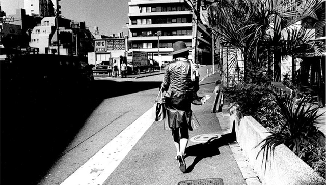 身体、信仰与自杀潮：影像新世代的日本现实与困境