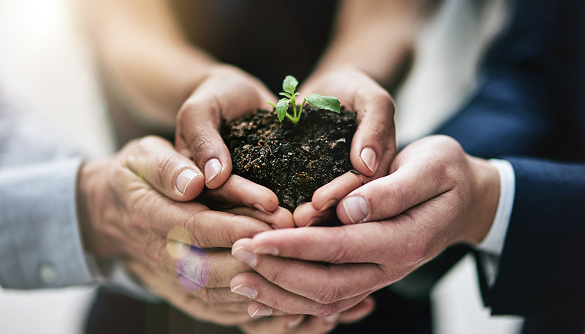 刘鹤：中国坚决反对技术封锁和贸易保护主义