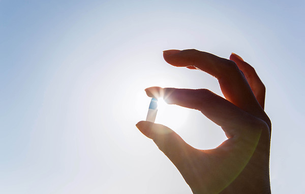 新药品管理法：12月起，进口未批的境外新药不再按假药论处