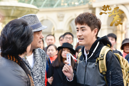 剧讯 | 《热爱》《瞄准》亮相新中国成立七十周年优秀电视剧“百日展播”