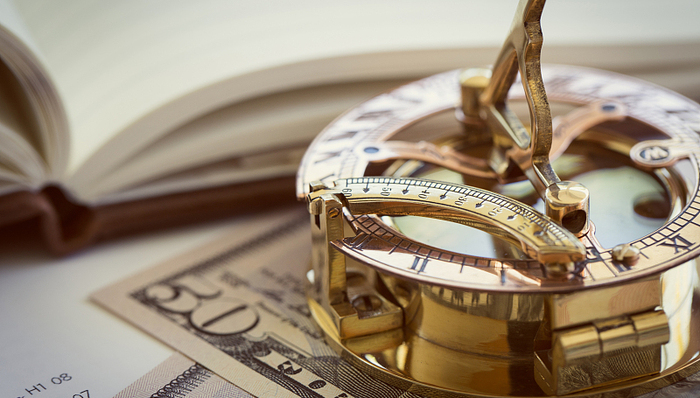 长江证券评级连降三级后发布中报：净利10.87亿元，自营收入猛增逾11倍