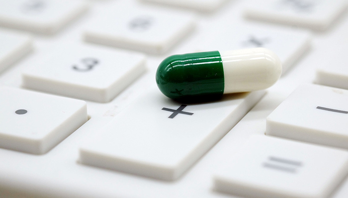 华通医药，股权转让