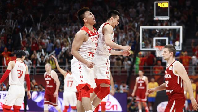 最后时刻葬送好局，中国队加时赛76-79惜败波兰