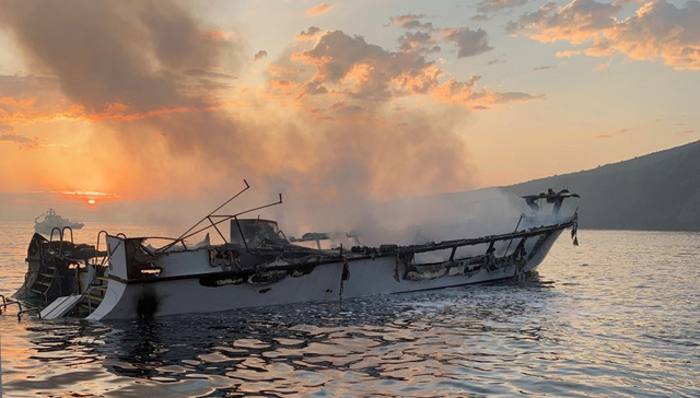 美加州潜水船失火已致8人遇难，失事前一晚刚举办完庆生活动