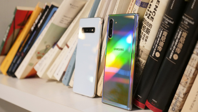 【上手】都说它是年度Android机皇，Galaxy Note10到底怎么样？